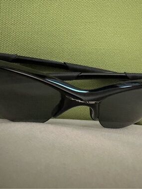 Vintage Oakley Wrap Around Sunglasses